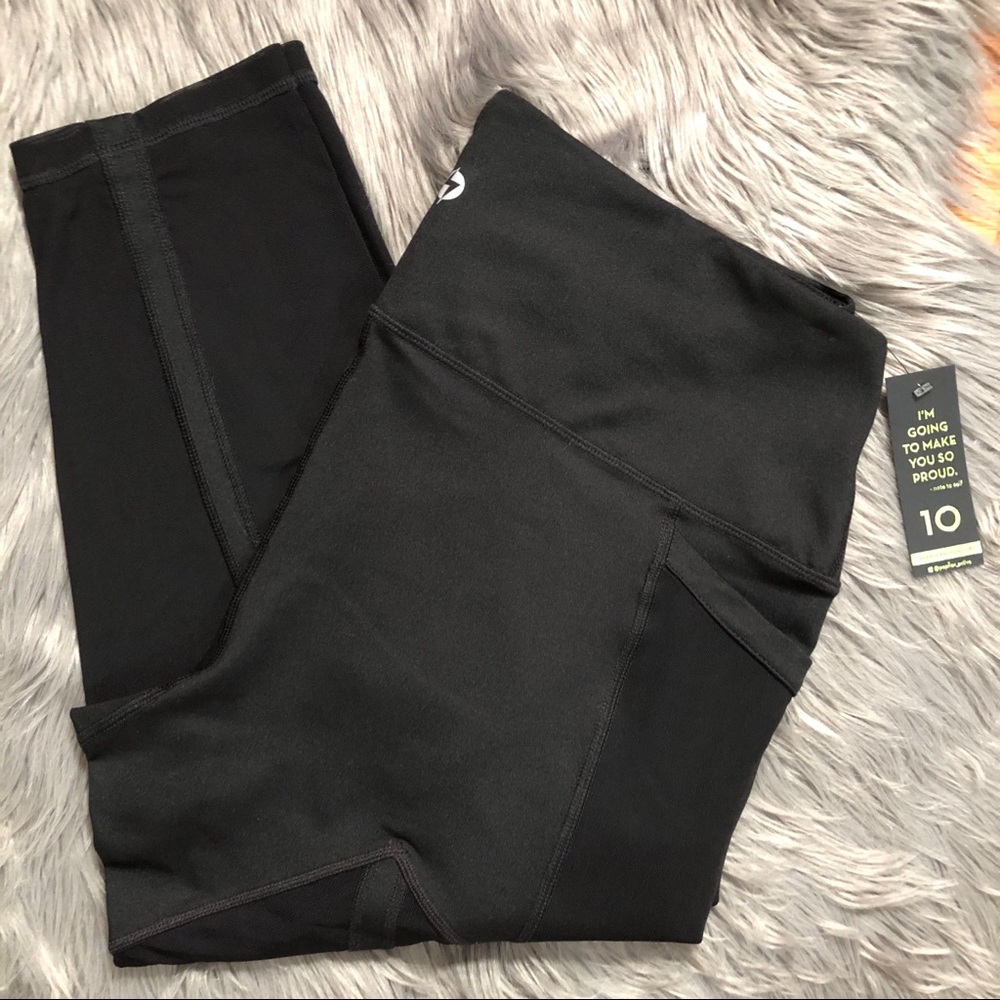 PopFlex Cropped Black Leggings Pockets Mesh